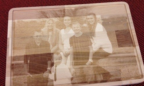 Foto Lasergraveren op hout